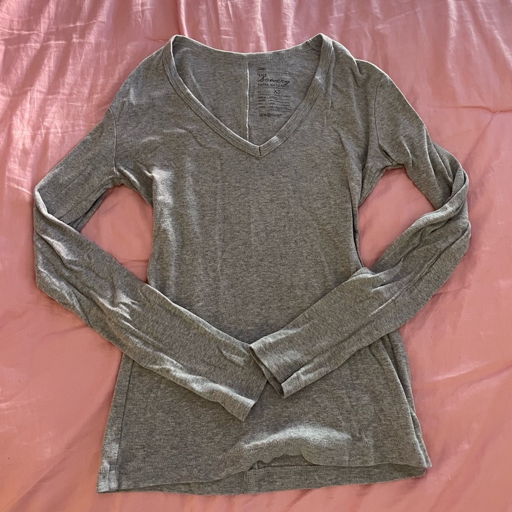 Gap Gray V-Neck Long Sleeve Top